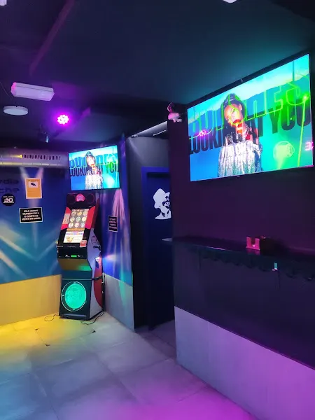 Karaoke A Media Noche