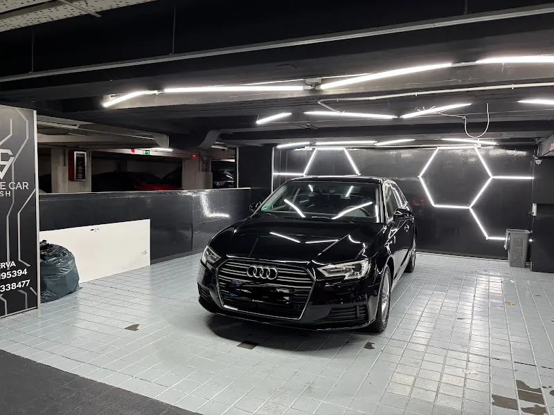 Lavadero de Coches Bubble Car Wash Parking Quevedo Lavado Detailing