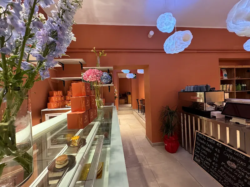 Omnia Pastelería | Specialty Coffee & Brunch