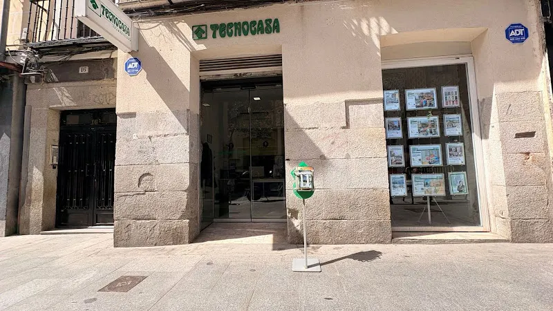 TECNOCASA AGENCIA INMOBILIARIA