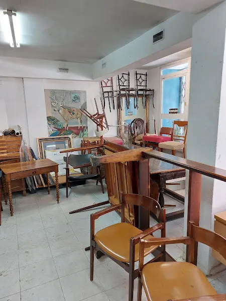 Marcos, cuadros y restauración de Muebles