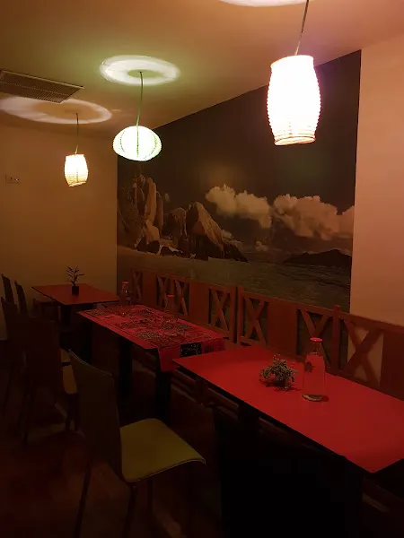 Megha Halal cuisine - Madrid