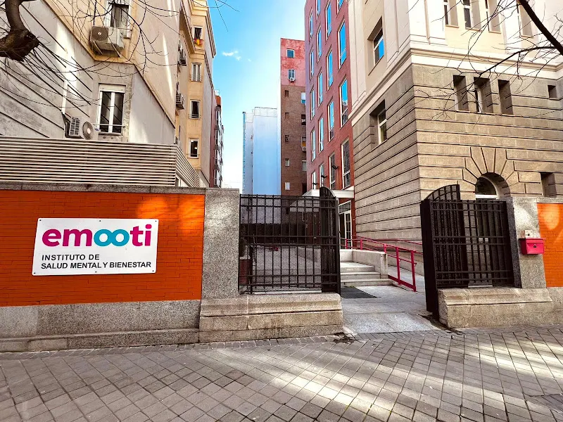 Emooti | Instituto de Salud Mental y Bienestar