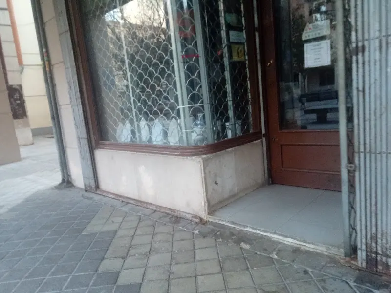 Vitraland S.L. Landriz Electrodomésticos-Muebles de Cocina