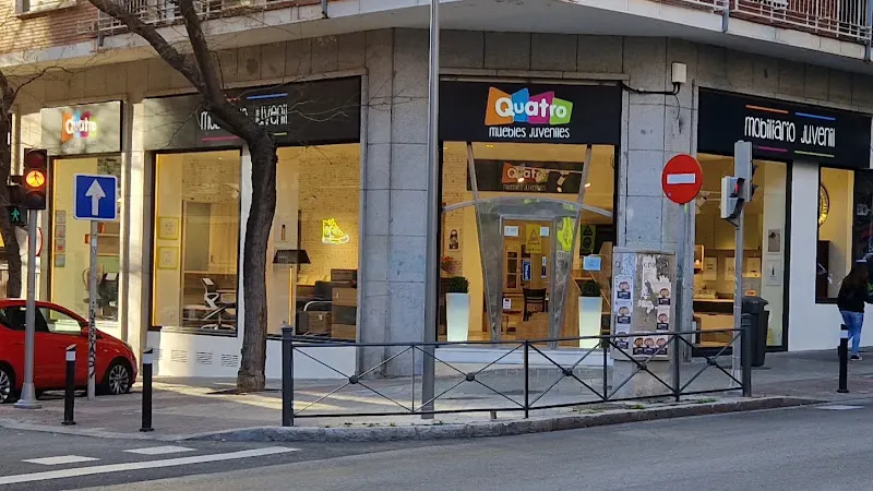 Quatro Muebles Juveniles