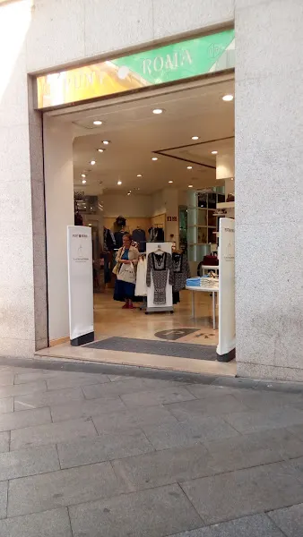 PUNT ROMA - Tienda de ropa de mujer en Madrid - foto 2