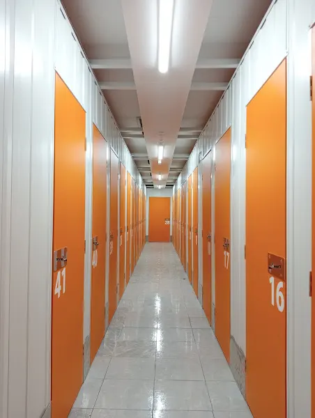 Trasteros Naranja Puerta del Ángel