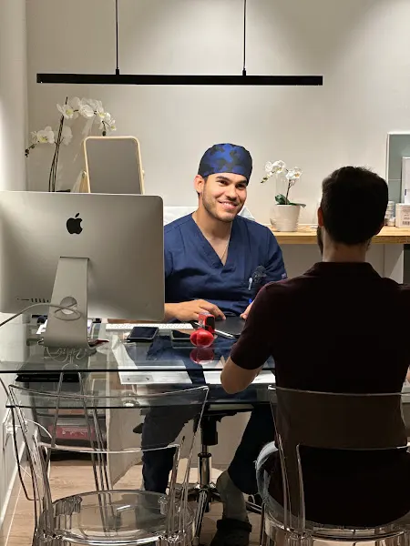 Clinica Capilar Jesus Anibal Mora
