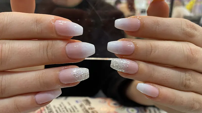 Lisa's Nails & Beauty - Madrid