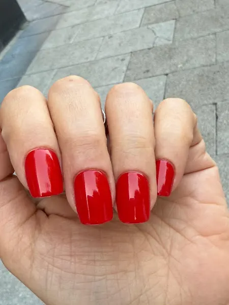 Let Me Be Nails - Madrid
