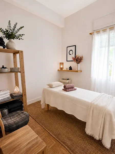 Rocío Nieto • Experta en Masaje facial & Body Spa • Alta cosmética botánica - Madrid