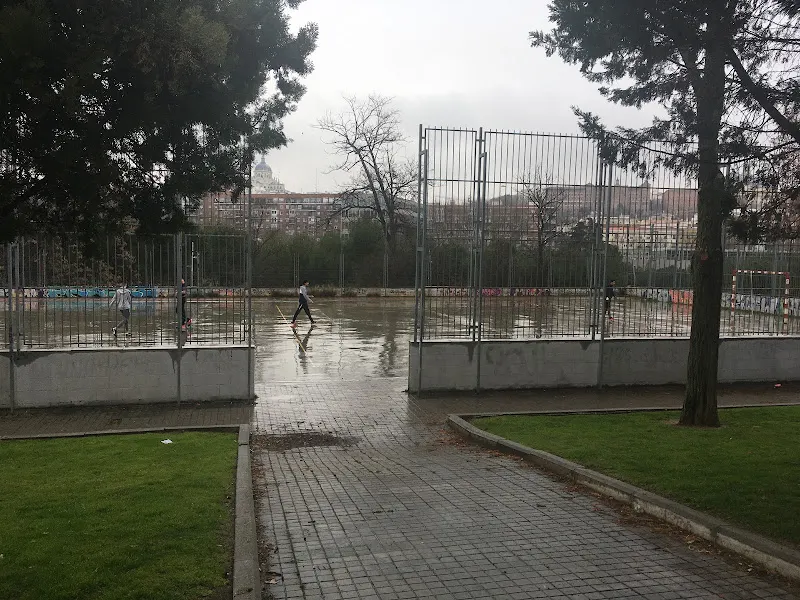 Pista de fútbol - Madrid