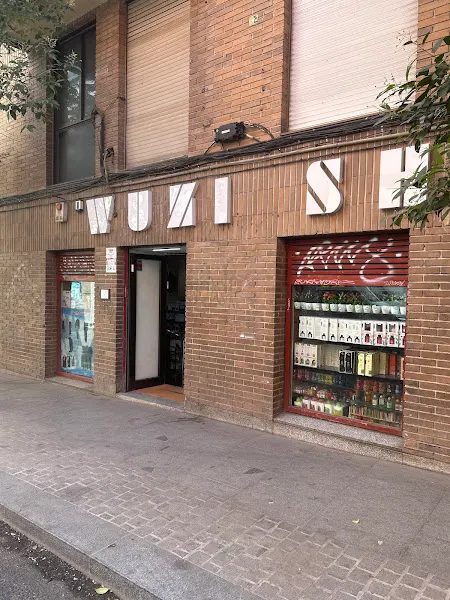 Bazar Wuzi shop - Madrid