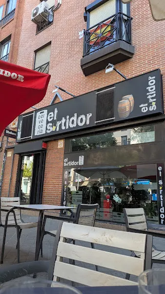 El Surtidor