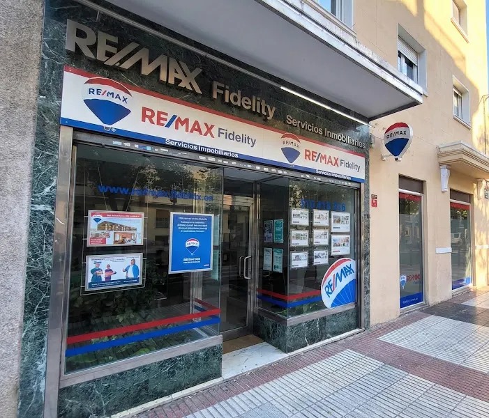 Team DISTRITO 28 MADRID by REMAX Fidelity - Madrid