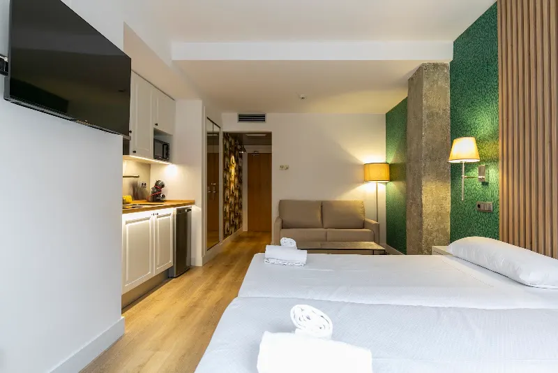 Apartahotel Quo Eraso - Madrid